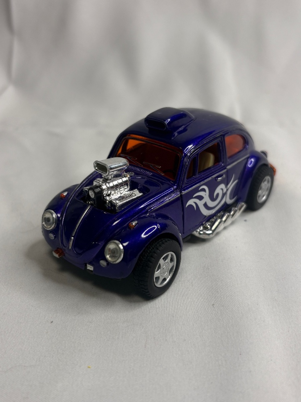 1:32 Scale Kinsmart Purple Pullback Volkswagen Beetle Custom Dragracer Diecast